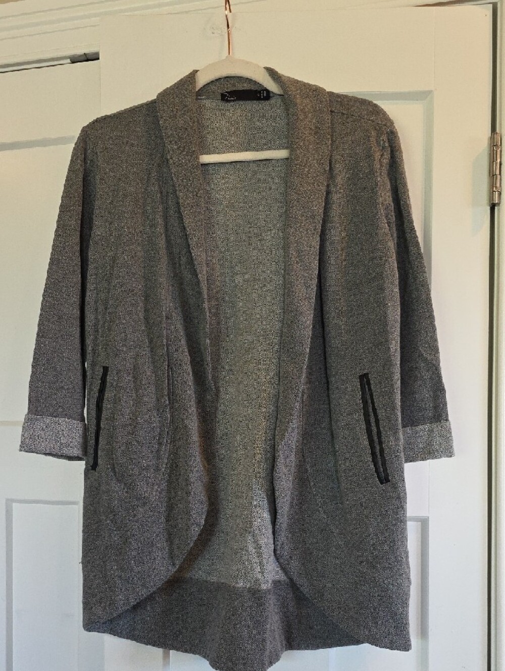 fun 2 fun Striped Black & White and Mauve Tops - Women's Lot - Picture 6 of 9